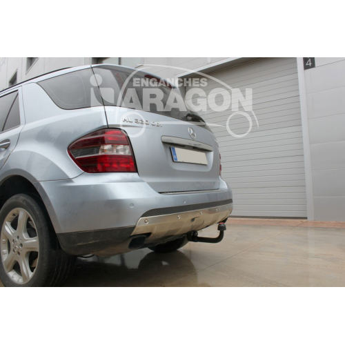 Фаркоп ARAGON на MERCEDES M-class 2005–2011  Арт. E4117CV 
